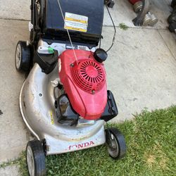 Honda Lawnmower Works Turns On Needs Repairs Read A