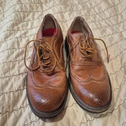 Men’s shoes size 9 Madden Oxford wing tip/ Zapatos de hombre de Piel