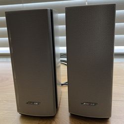 Bose Companion 20 Multimedia Speaker System for PC - Speakers Only