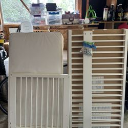 IKEA Crib/Toddler Bed and Mattress