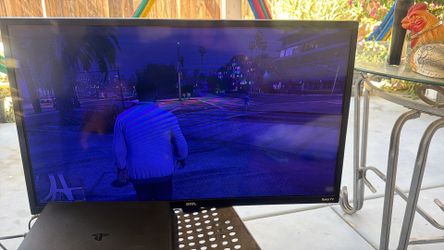 Play Station 4 and Smart TV