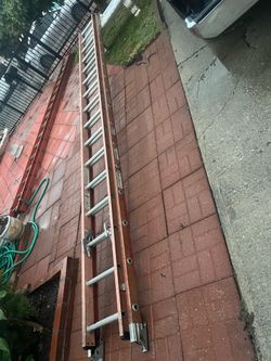 Escalera de 32 pies de fibra de vidrio muy barata