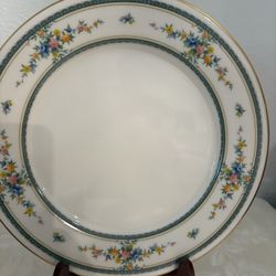Japanese Noritake Set Of 8 Dinner Plates. Amenity 7228