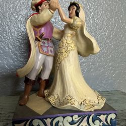 Snow, White Disney Showcase Figures