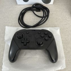 Nintendo Switch Pro Wireless Controller - Execellent Condition- Includes Box And Charging Cable 