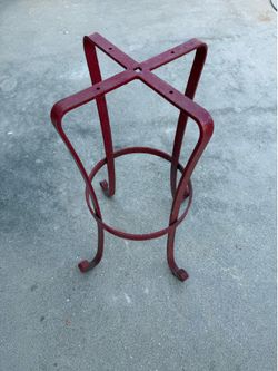 Red metal plant stand