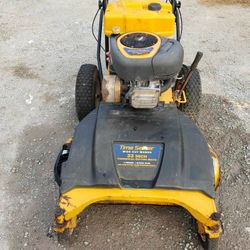 33 Cub Cadet Self-propelled Walk Behind  Lawnmower 