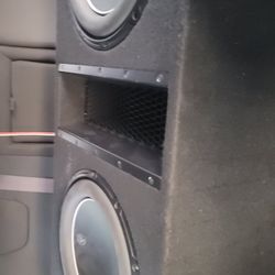 Pair Of 12in W6 JL Audio Subwoofers In Box