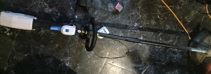 Hart 20 Volt Weed Eater Works Great
