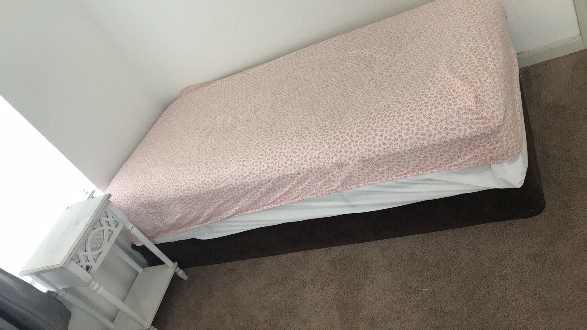 Twin bed & box spring