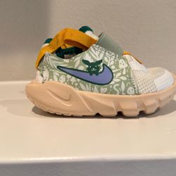 Nike Flex Runner 2 Baby Slip-On Shoes – Bunny Graphic – Size 4C - Neutral