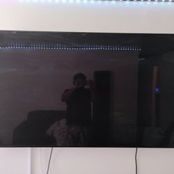 75" Samsung TV