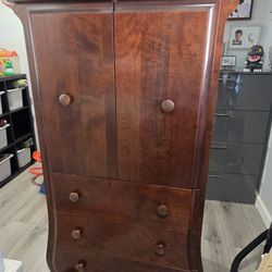 Nursery Dresser/Cabinet