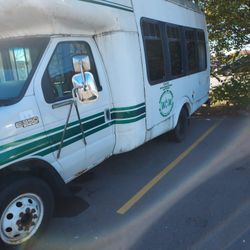 Ford 1999  Handy Man Cap Van