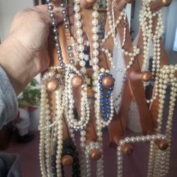 Lots Of Pearl Necklaces And Bracelets Different Prices Ask For The One You Like 