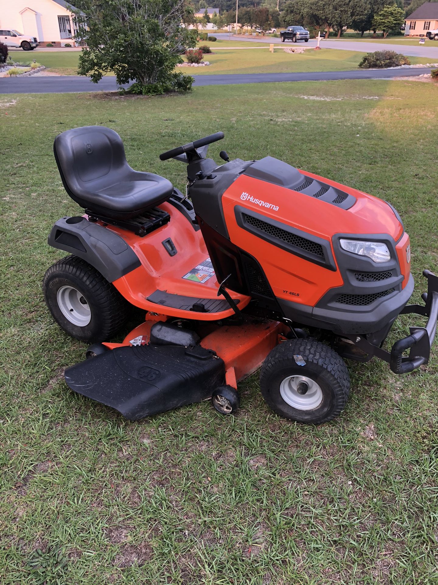 Husqvarna YT46LS Riding Lawnmower