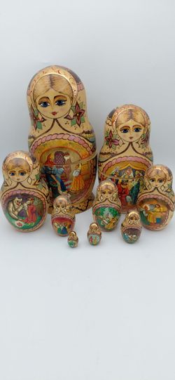 9-Piece Vintage Handpainted Matryoshka Nesting Dolls
