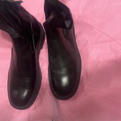 Chelsea Boots - Black Ankle Boot Size 8