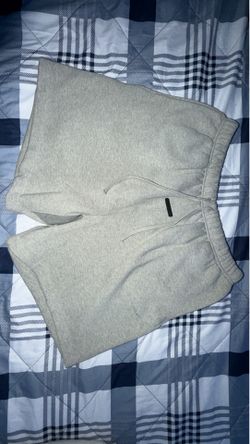 Dark grey essential shorts