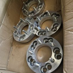 Adapters 5 Lug
