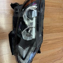 OEM 2017-2019 Nissan Rogue Sport Right Passenger Halogen LED 