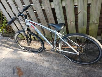 Schwinn Mountain Bike With Fast Tires.