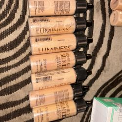 Luminess Silk Airbrush Foundation Shade 030 .50fl oz Sealed Unused (lot of 7)