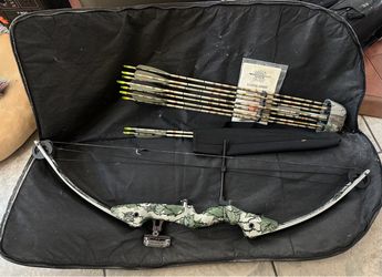 Darton Apache vintage bow and arrow set with case