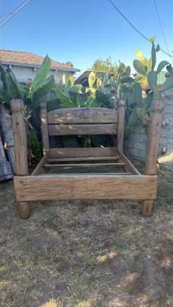 Rustic solid oak Full size bed frame features intricate carvings