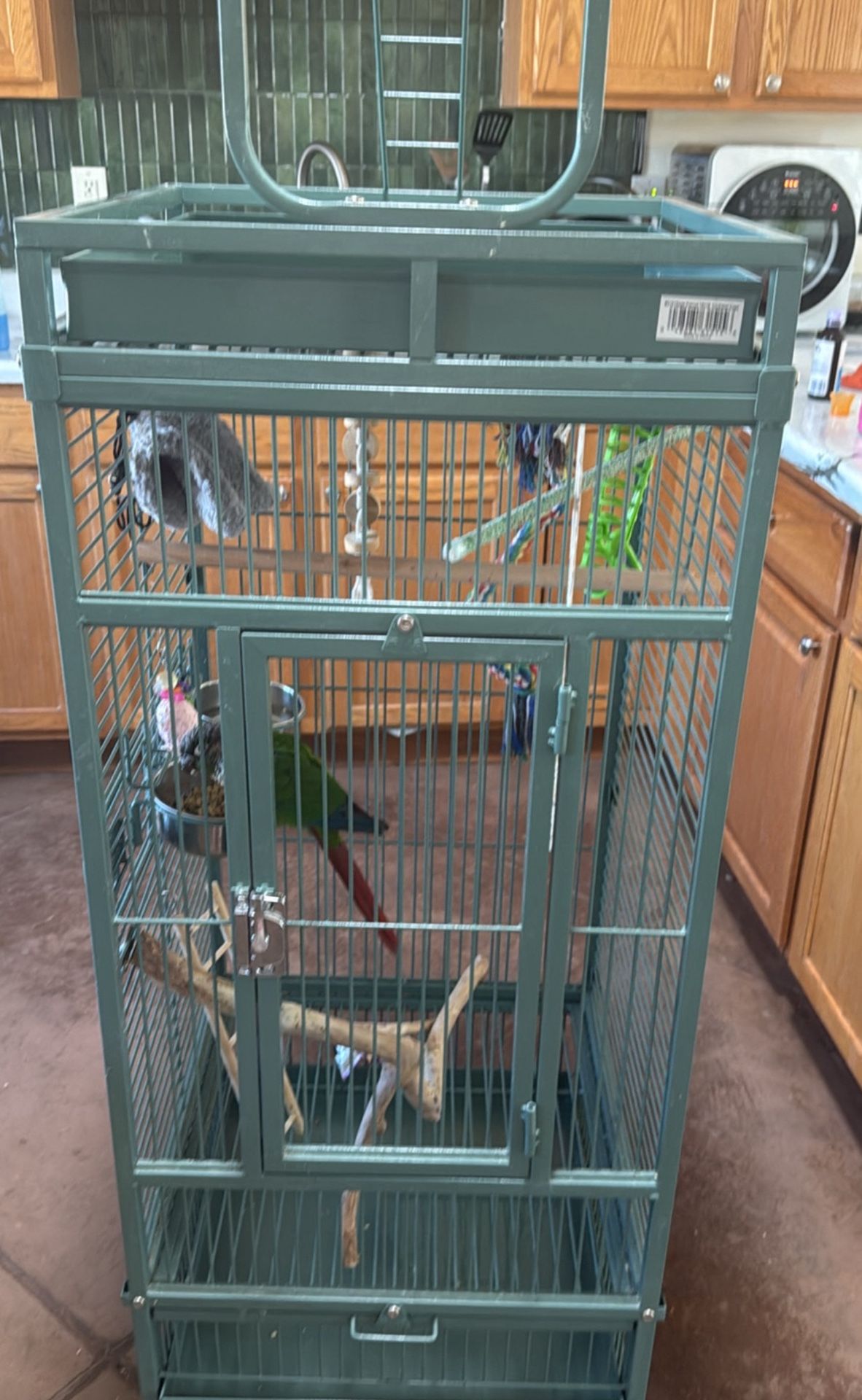 Wayfair bird cage. Very Good Condition.