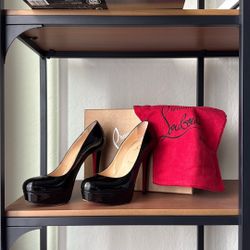 Christian Louboutin Black Patent Platform Heels – Size 8