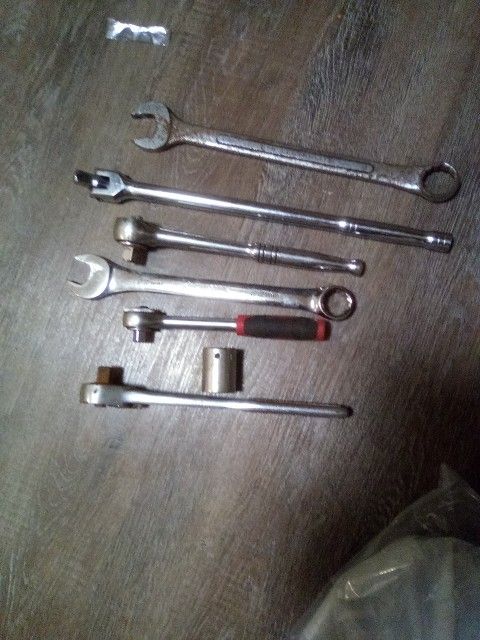 Tools Sockets & Wrenches