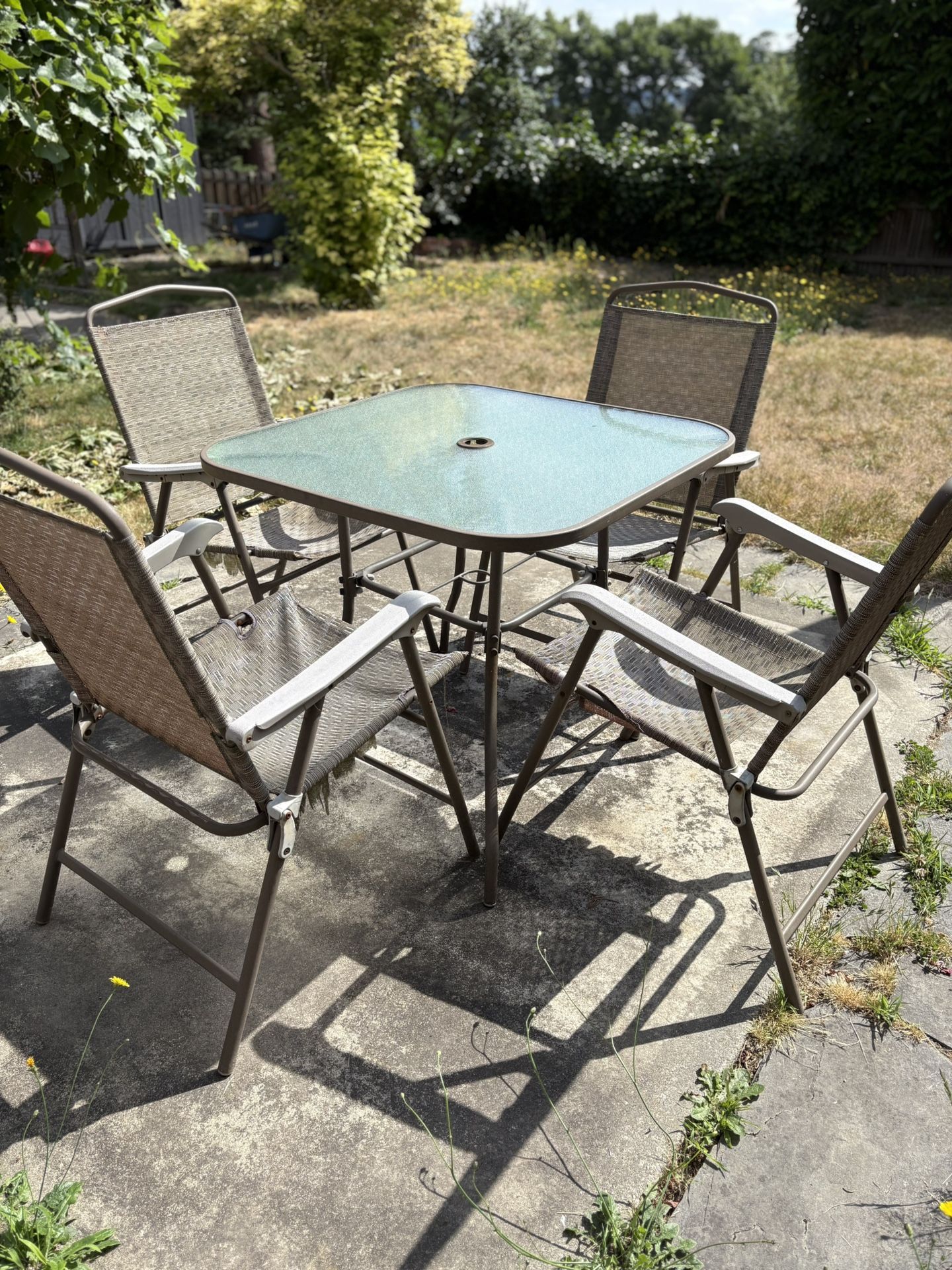 Outdoor Patio Set – $20 (Whole Set)