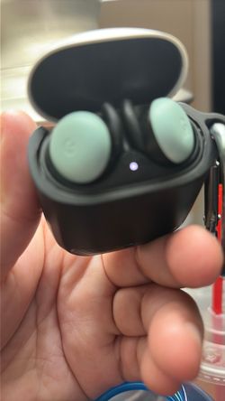 Google pixel earbuds, excellent condition for$80