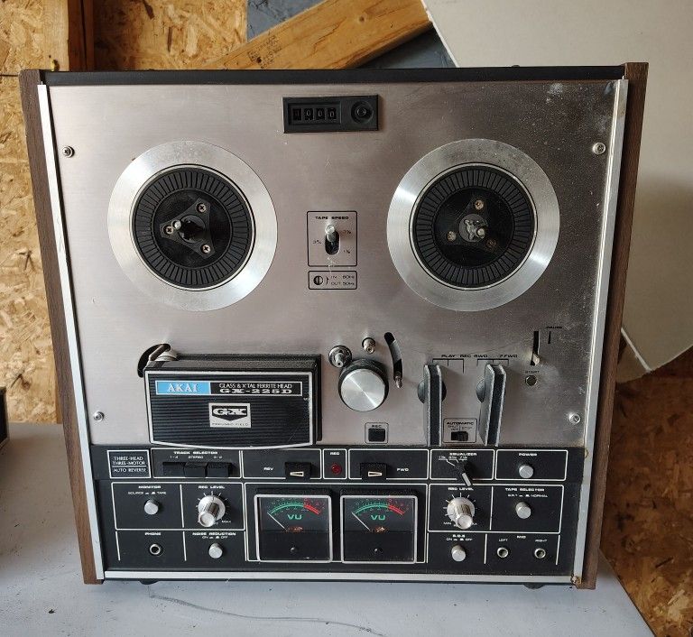 Vintage AKAI Reel to Reel Videocorder
