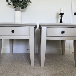 Pair Of Matching End Tables/Nightstands