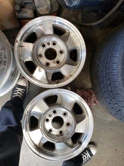 2003 Chevy Suburban Wheels