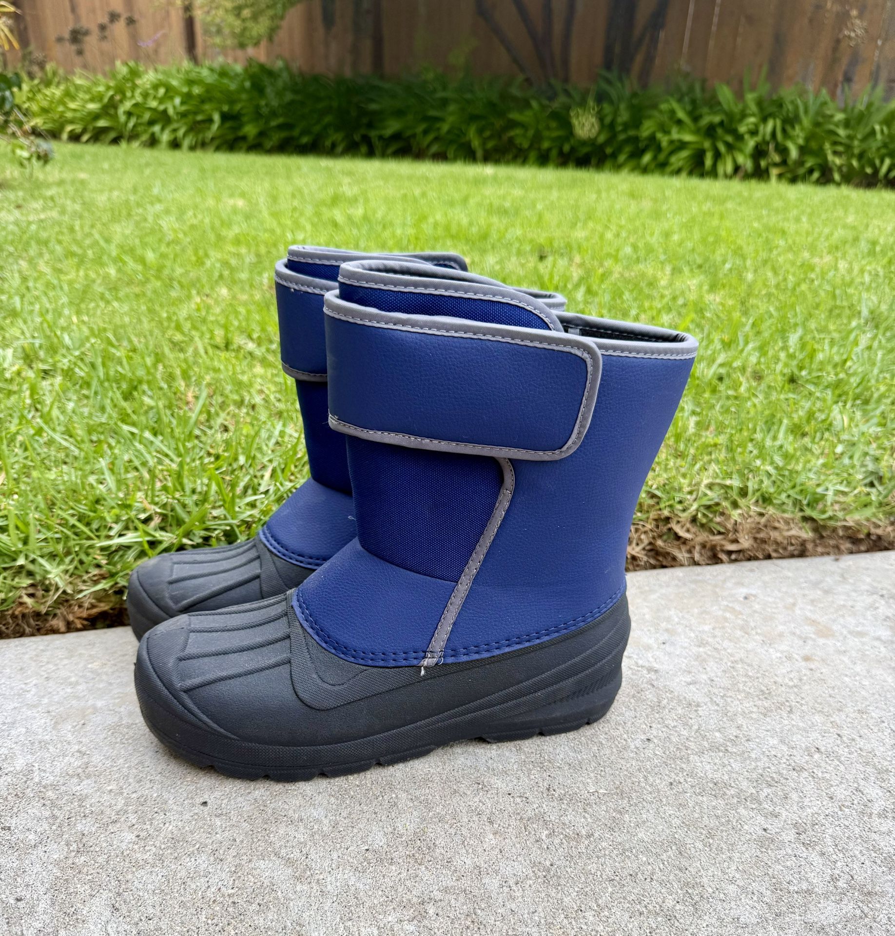 Kid’s Winter Boots Size 6