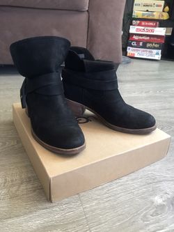 UGGs