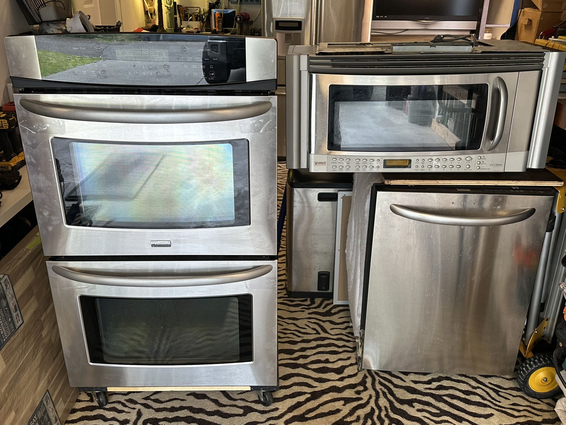 Kitchen appliances…. Kenmore Elite (stainless)