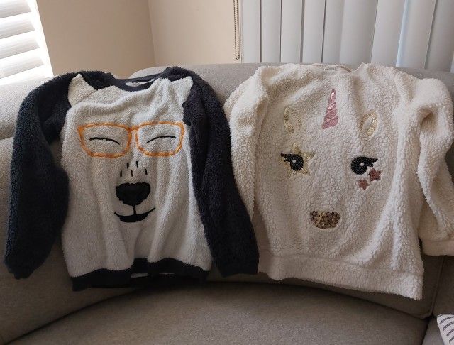 FLEECE TOPS &1 SHORTS (FREE)