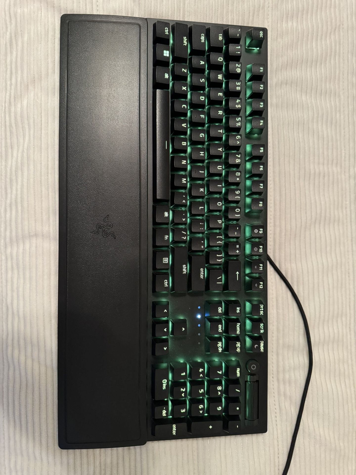 Razer Keyboard Blackwidow V3 with Wrist Rest