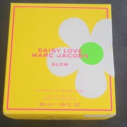 Dasiy Love Marc Jacob's 