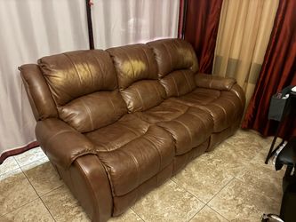 Power recliner sofa