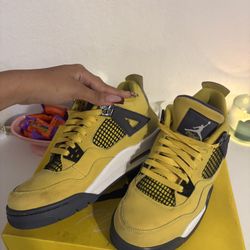 jordan 4s