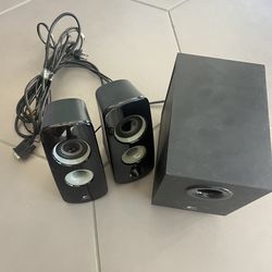 Logitech Z323 2.1 Speaker System with Subwoofer – Working – Good Condition