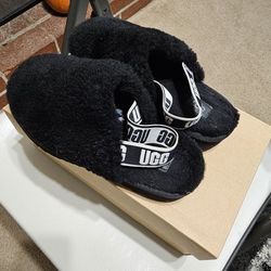 UGGZ FOR GIRLS SIZE 1