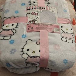 Hello Kitty Queen Blanket 