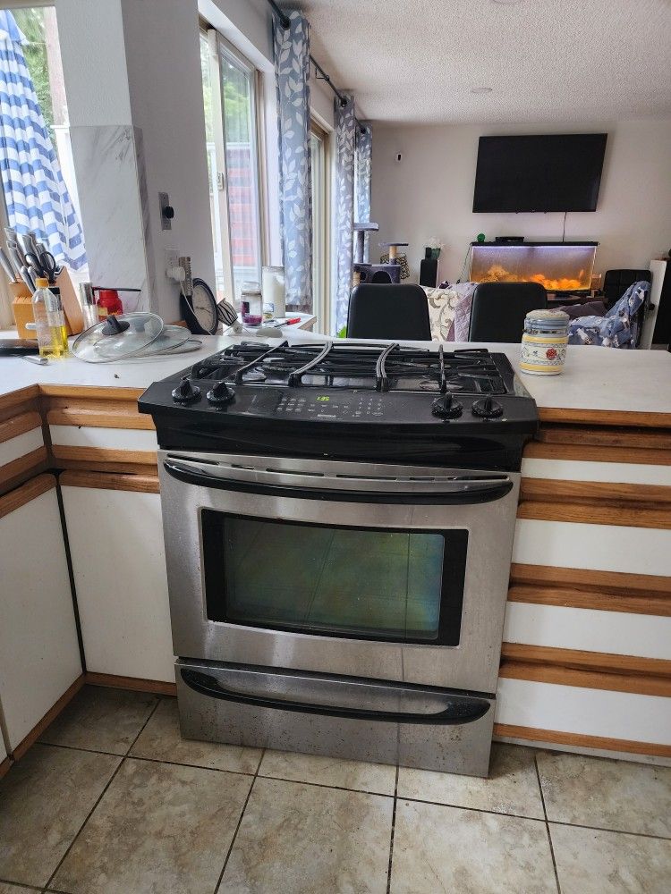 Kenmore Gas Stove