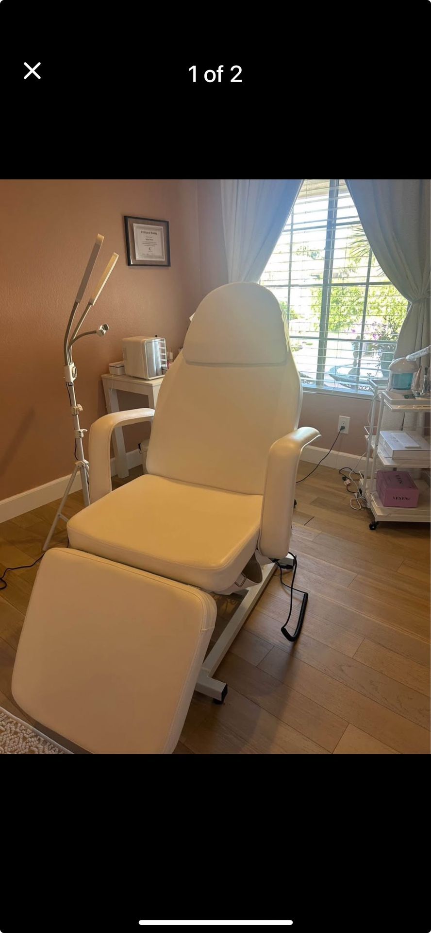 Esthetician / Tattoo chair